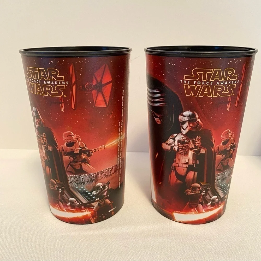 Star Wars Darth Vader/ Storm Trooper/ The Last Jedi/ The Force Awakens 8 Cup Set